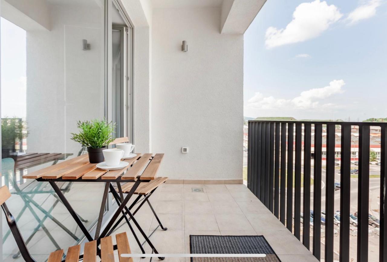 Modern Studio Coresi Lägenhet Braşov Exteriör bild